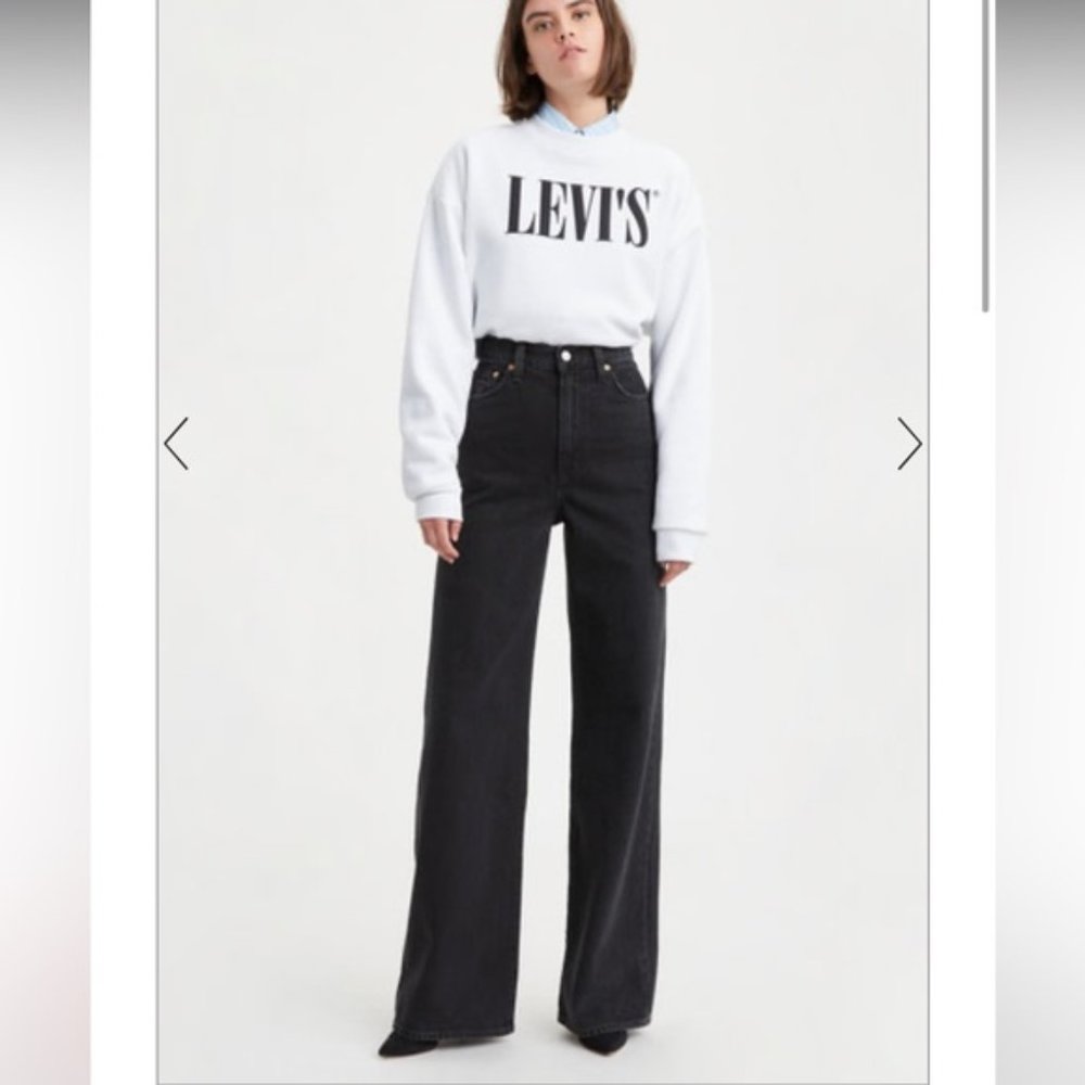 Levi’s Wide Leg Ribcage Jeans Size 27